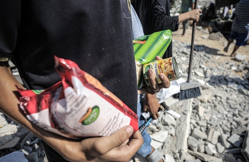 غزة.. استئناف إدخال المساعدات الإنسانية عبر معبر كرم أبو سالم