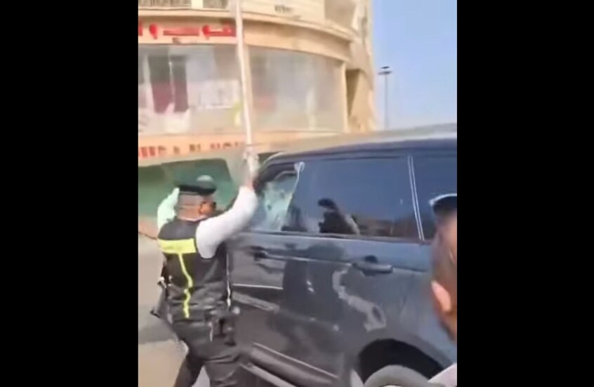 تطورات جديدة بعد صدم سائح كويتي 3 سيارات في مصر