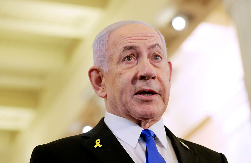 نتنياهو يكثف مشاوراته السياسية تحسبا لانهيار تحالفه ونتائج الاستطلاعات تظهر تراجع "الليكود"