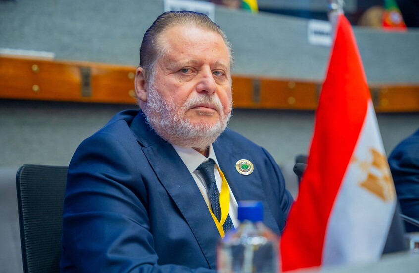 مصر.. السيسي يوجه تعليمات لمحافظ البنك المركزي قبل اتخاذ قرار بشأن مستقبله في المنصب