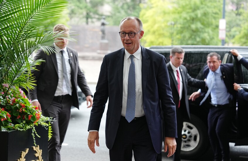 ميرتس: اللقاء بين بوتين وزيلينسكي قد يعقد خلال أسبوعين