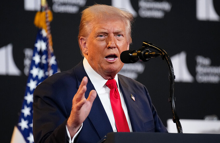 ترامب: آمل أن يتعامل بوتين بشكل جيد وأن يظهر زيلنسكي بعض المرونة