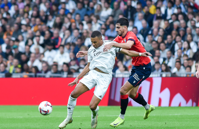 ريال مدريد ضد أوساسونا بالدوري الإسباني.. والموعد والقنوات الناقلة