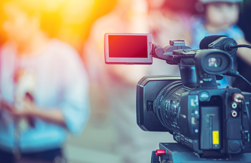 مصر.. شخص ينتحل صفة مخرج شهير ويتصل بفنانات عراقيات والنقابة تحذر