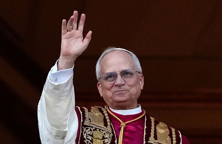 البابا ليو الرابع عشر يقرر السكن في الشقق البابوية