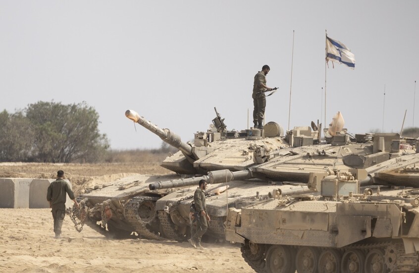 عقب استدعاء 60 ألف جندي احتياط.. لابيد ينتقد الحكومة الإسرائيلية ويصفها بالأسوأ منذ قيام الدولة