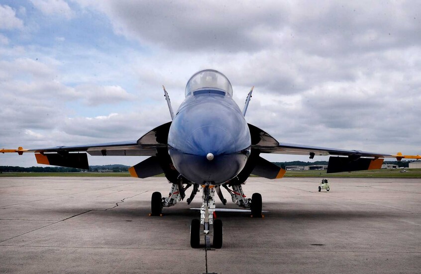 تحطم طائرة عسكرية أمريكية