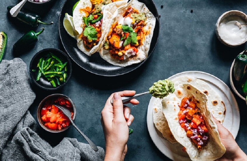 أهمية التحكم في كمية الطعام التي نتناولها