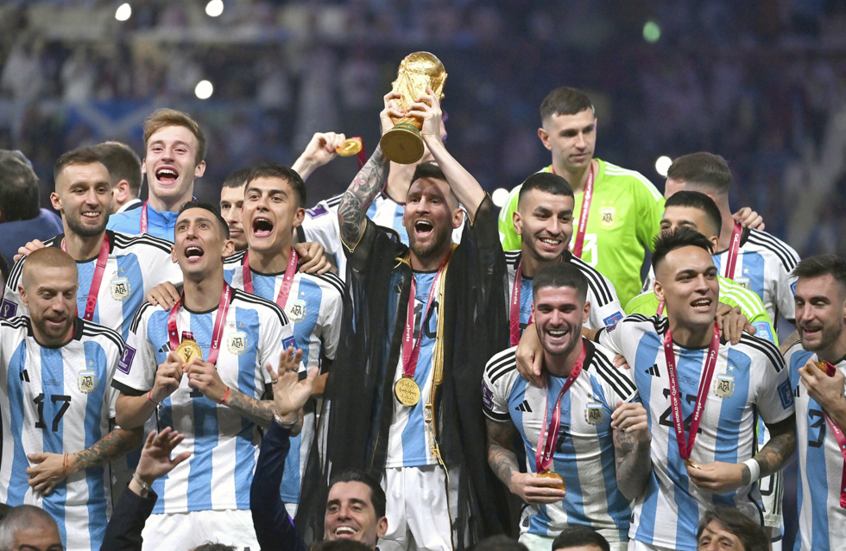 ميسي مع الأرجنتين.. 20 عاما من التقلبات توّجت بمجد ساحق