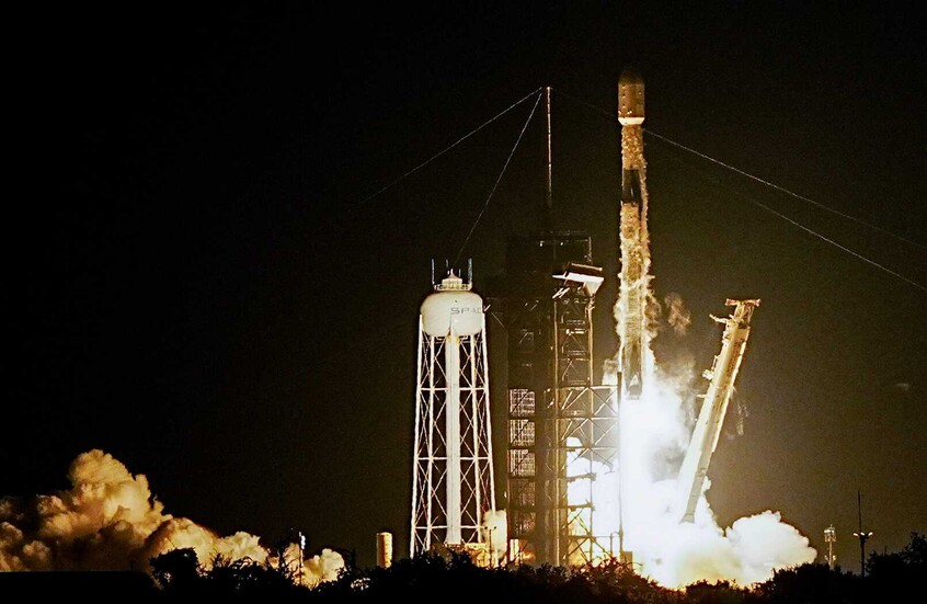 "سبيس إكس" تطلق مركبة X-37B الأمريكية إلى الفضاء