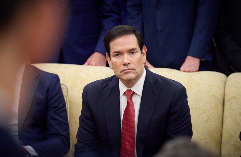 روبيو يبحث مسألة الضمانات الأمنية لكييف مع مدير مكتب زيلينسكي