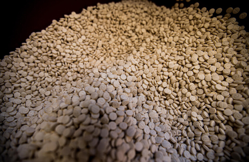 لبنان: ضبط 20 كيلوغراما من حبوب الكبتاغون بحوزة 4 أتراك في مطار بيروت