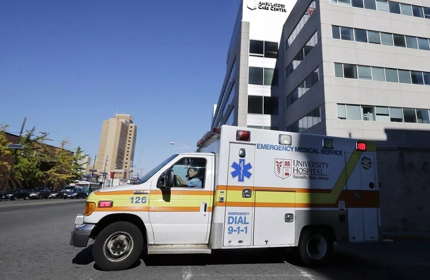 "سي إن إن": مصرع 5 أشخاص على الأقل في حادث مروري مرعب بالولايات المتحدة