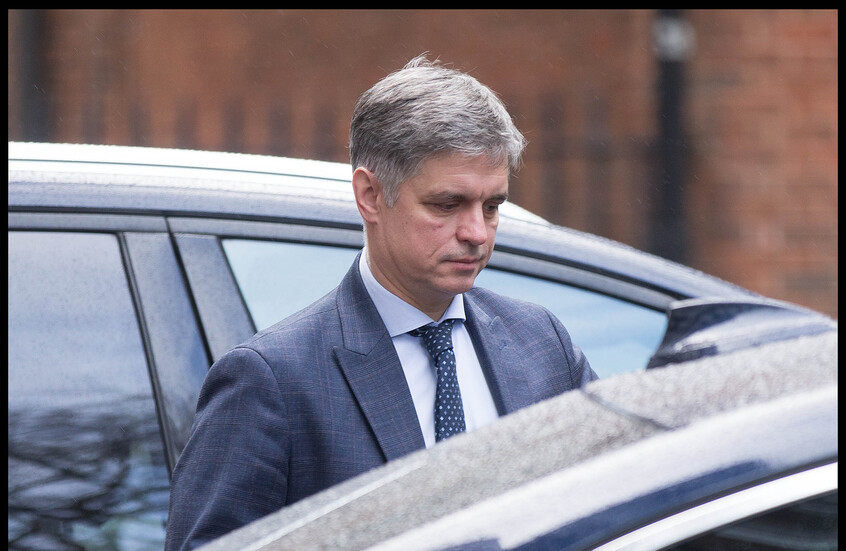 وزير الخارجية الأوكراني السابق: ينبغي على كييف تناول "جرعة سامة" لإحلال السلام