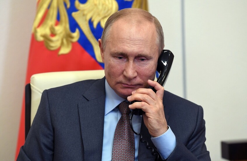 بوتين يطلع بزشكيان على نتائج القمة الروسية الأمريكية في أنكوريج