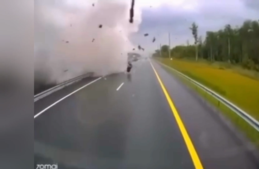 روسيا..  انفجار ناقلة غاز جراء حادث سير مروع