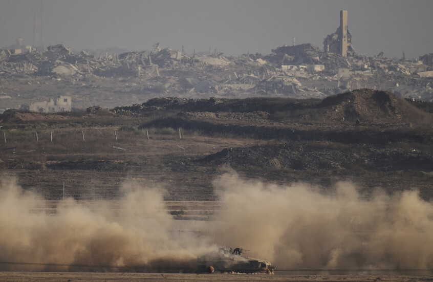من آخر صلاة جمعة.. مدونون يتداولون دعاء نصرة فلسطين من المسجد الحرام والمسجد النبوي (فيديو)
