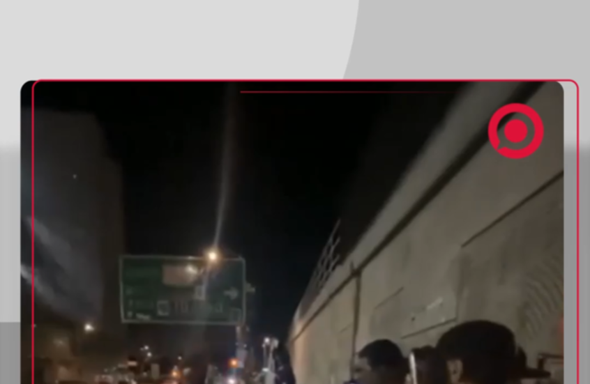 تصاعد حوادث تدنيس العلم الأمريكي في لوس أنجلوس بعد قرار ترامب الأخير