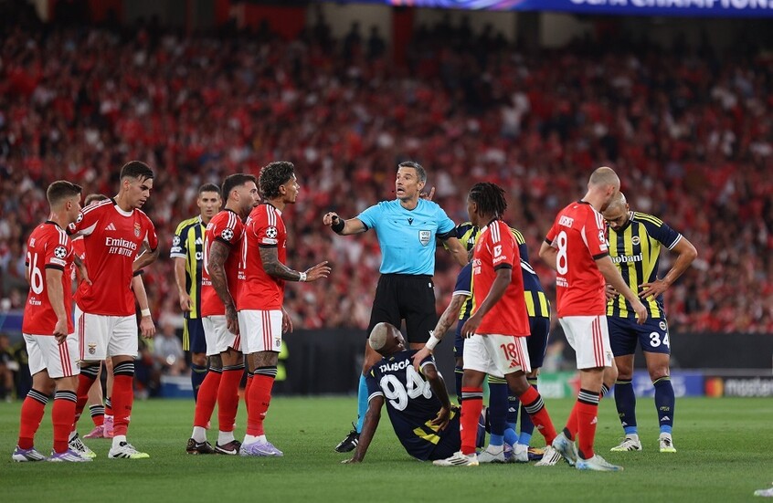 بنفيكا يبلغ دوري أبطال أوروبا على حساب فنربخشة التركي وبهدف بقدم تركية (فيديو)