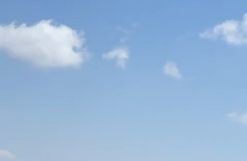 الجيش الإسرائيلي يعلن استهداف بنى تحتية ومنصة صاروخية تابعة لـ"حزب الله" في جنوب لبنان (فيديو)