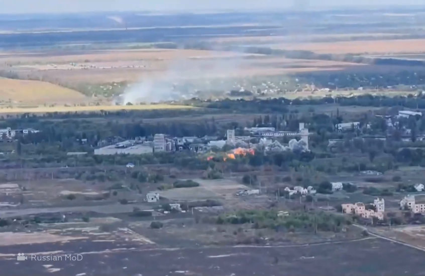 قنابل حائمة موجهة روسية تسحق نقطة انتشار مؤقتة للقوات الأوكرانية