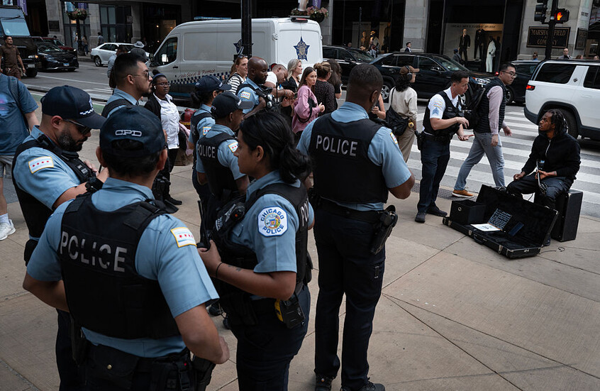 إدارة ترامب تخطط لحملة واسعة على الهجرة غير الشرعية في شيكاغو