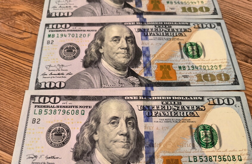 صعود مقياس التضخم الأساسي في الولايات المتحدة وسط ضغوط الرسوم الجمركية