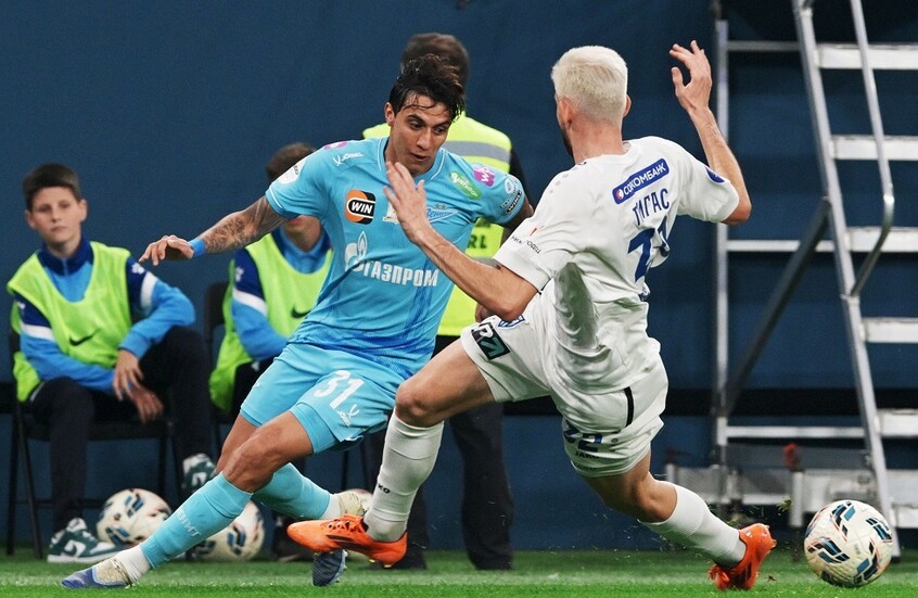 روسيا.. زينيت بطرسبورغ يهزم باري (فيديو)