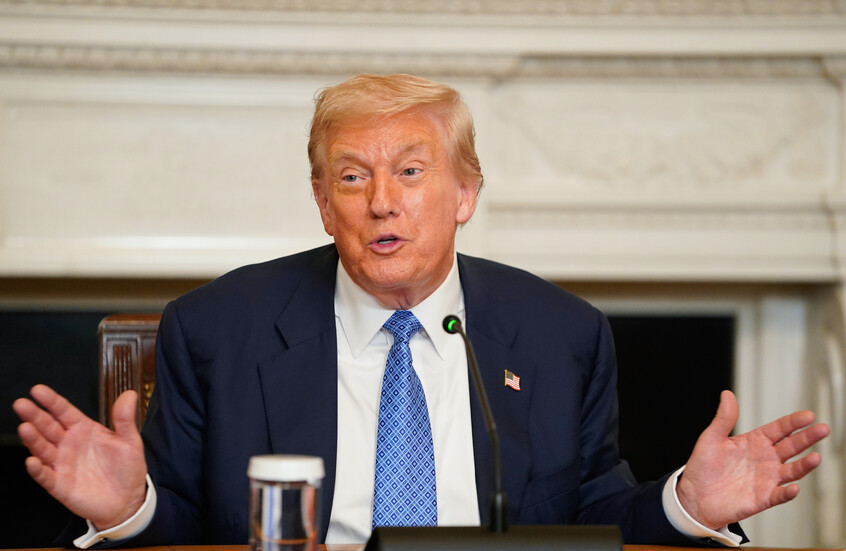 ترامب لا يعارض اعتقال مديرَي التحقيقات والاستخبارات السابقين لتورطهما بنشر معلومات كاذبة عن روسيا