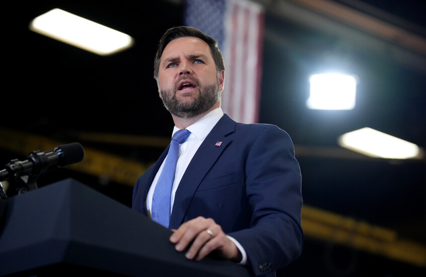 نائبة أمريكية تشن هجوما لاذعا على نائب الرئيس جي دي فانس وتصفه بأنه "ممتلئ بالهراء"