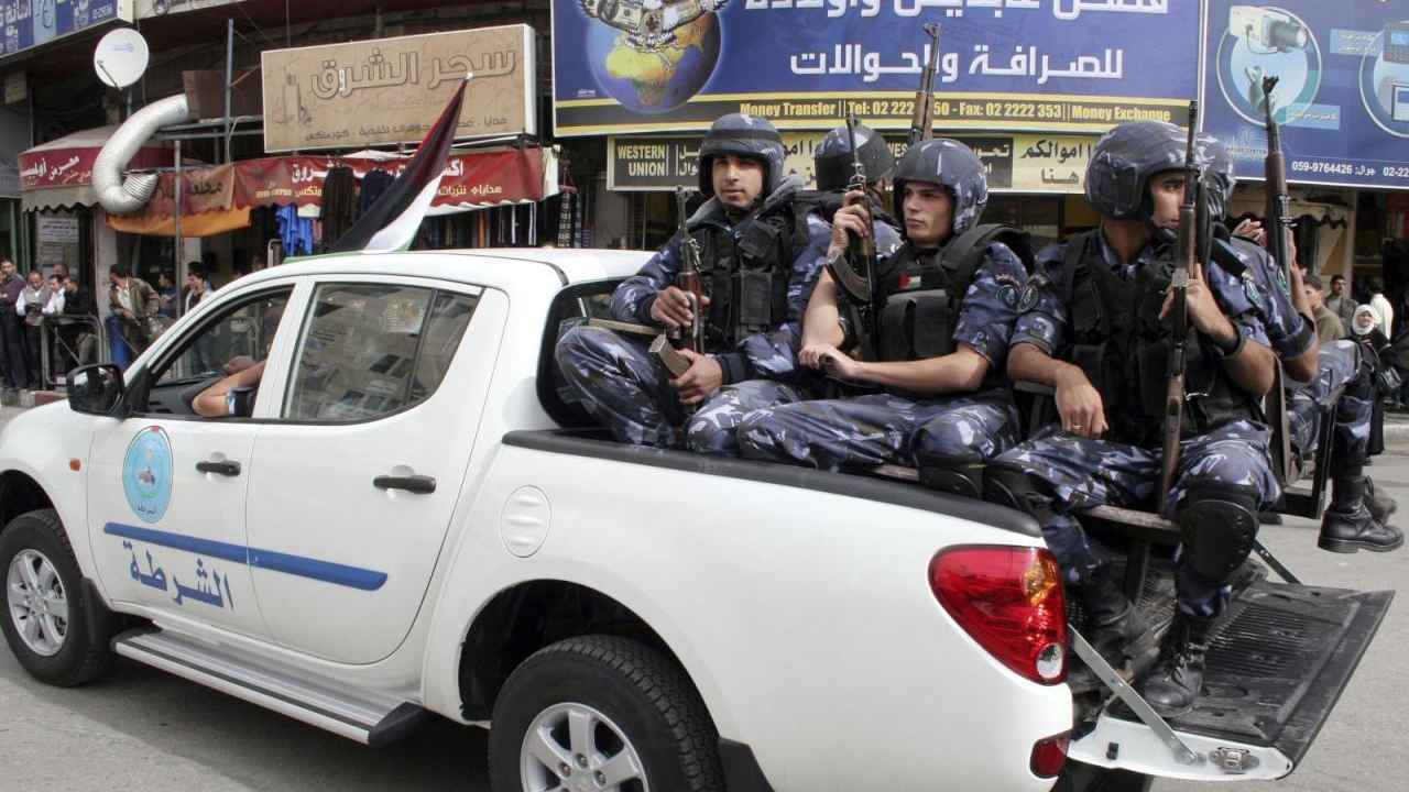 الإعلام العبري: مصر تجهز قوات فلسطينية للسيطرة على غزة
