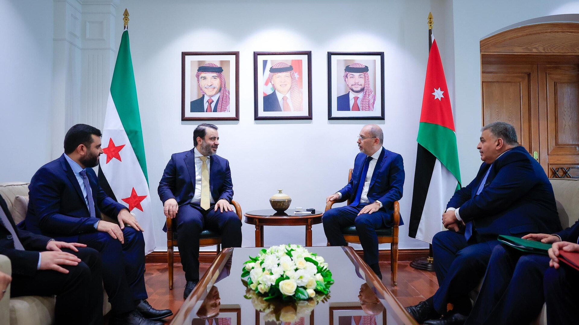 الصفدي يلتقي الشيباني في عمان قبيل لقائهما مع المبعوث الأمريكي