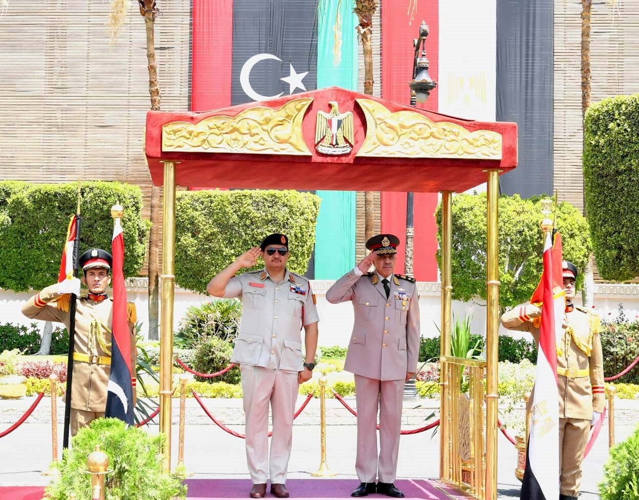 الجيش المصري يوجه رسالة لصدّام حفتر