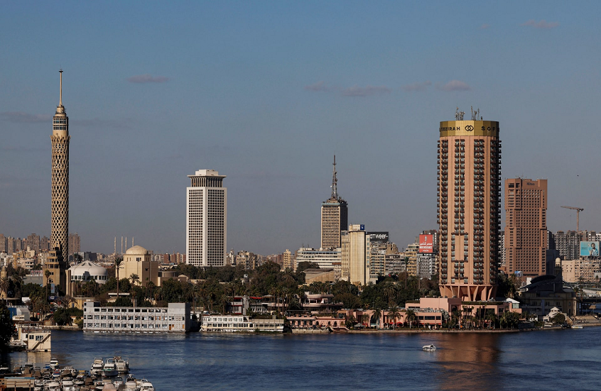 بعفو رئاسي.. ظهور مفاجئ لناشط إخواني شهير في مصر يثير تفاعلا