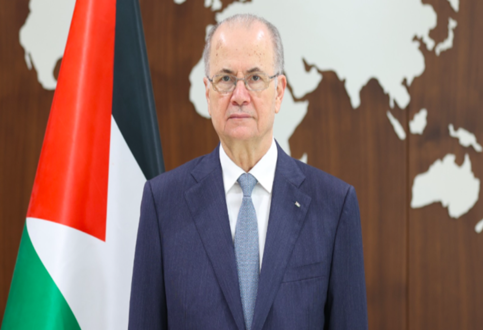 رئيس الوزراء الفلسطيني ووزير الخارجية المصري يتفقدان معبر رفح (فيديو)