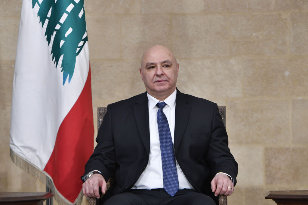 الرئيس اللبناني يطالب بالتزام الأطراف الأخرى بالورقة الأمريكية