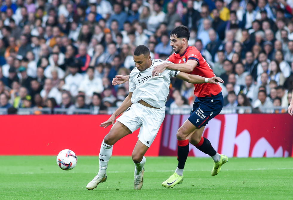 ريال مدريد ضد أوساسونا بالدوري الإسباني.. والموعد والقنوات الناقلة