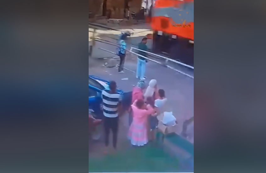 مصر.. مكافأة حكومية لـ"سوبرمان" أنقذ شابا من موت محقق