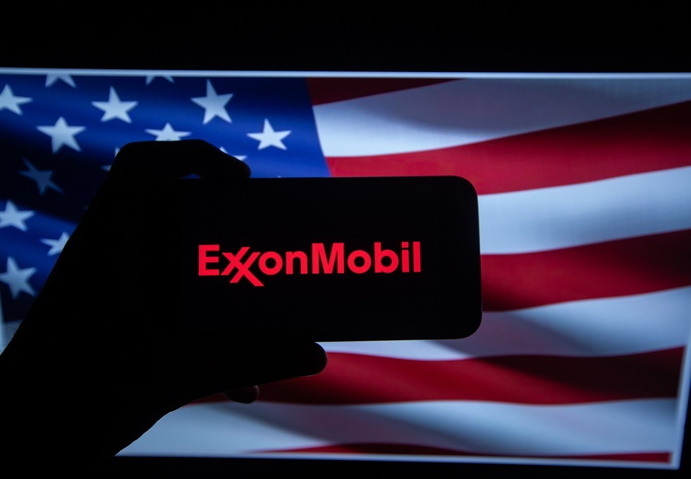 "وول ستريت جورنال": شركة ExxonMobil النفطية الأمريكية تخطط للعودة إلى مشروع "سخالين-1" الروسي