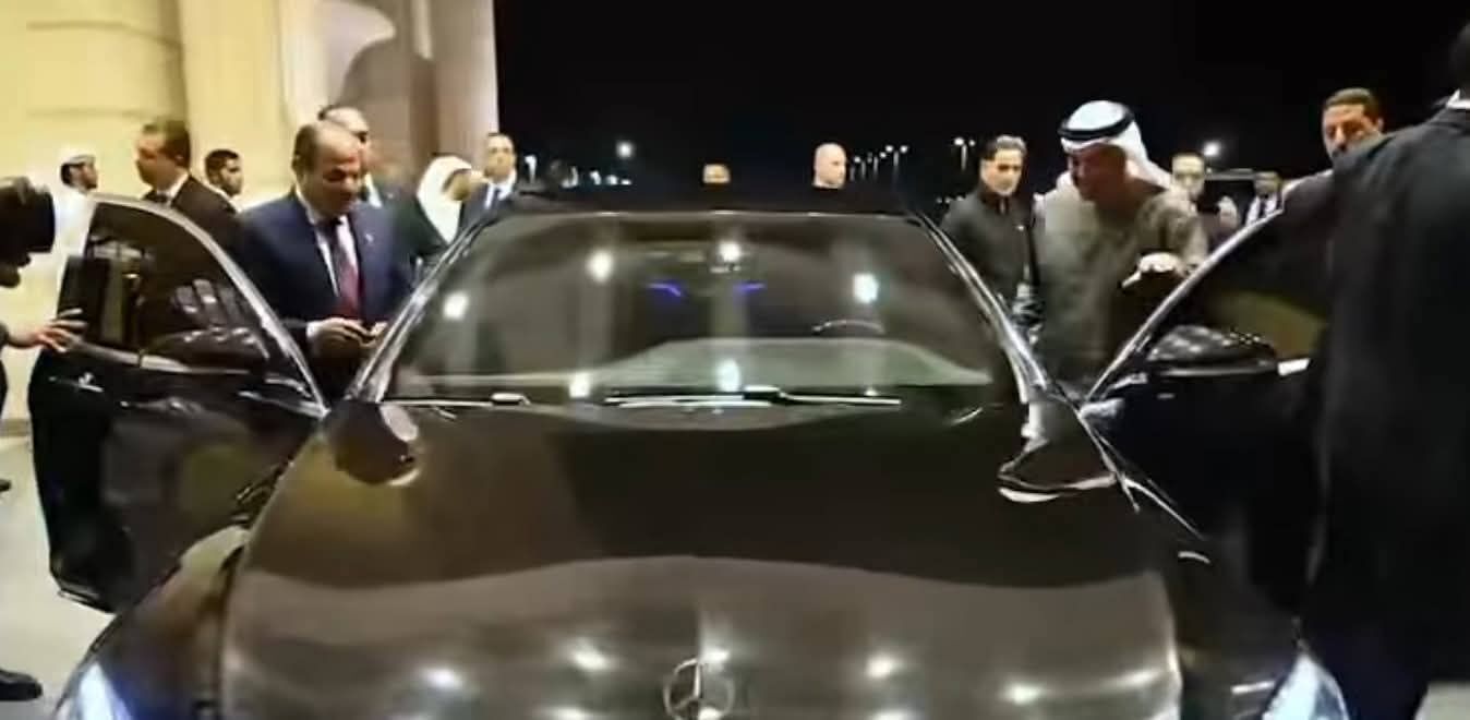 ماذا وراء قيادة بن زايد لسيارة السيسي على أرض مصر؟