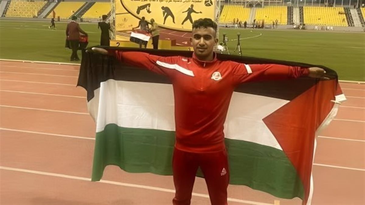 إسرائيل تقتل عداء فلسطينيا دوليا عند مركز مساعدات في خان يونس