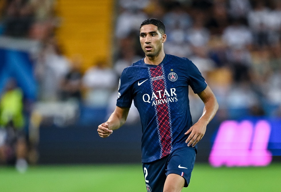 لاعب جزائري يتفوق على المغربي حكيمي في بداية الدوري الفرنسي (فيديو)
