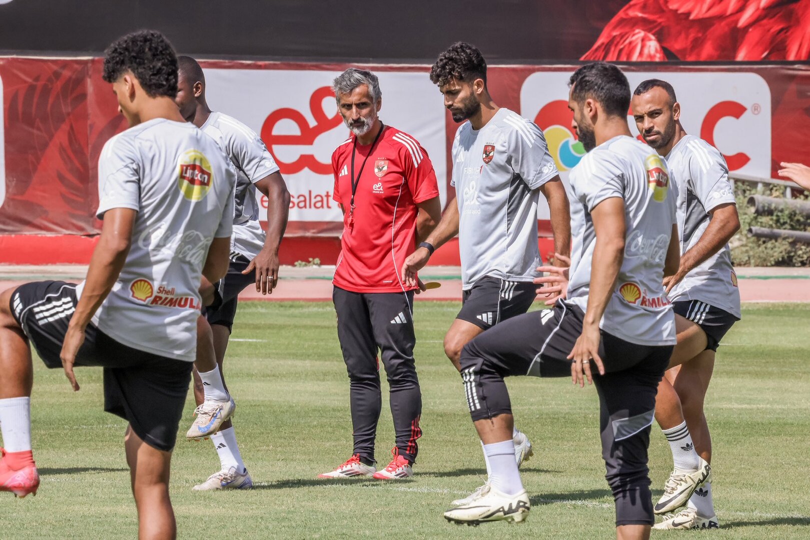 شبح الإقالة يطارد ريبيرو بعد خسارة الأهلي أمام بيراميدز