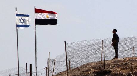 معركة الإعلام.. إسرائيل تشن هجوما صاعقا على التلفزيون المصري - عاجل 