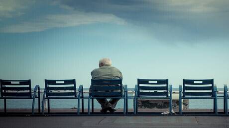 الوحدة أكثر من شعور.. كيف تؤثر في حياتنا وأفكارنا وحتى أحلامنا 