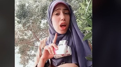 مصر.. البلوغر علياء قمرون تعترف