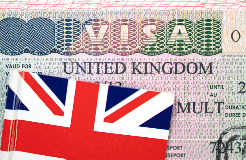 حملة ترحيل جماعية تلوح في الأفق.. بريطانيا تستهدف عشرات الآلاف من الأجانب