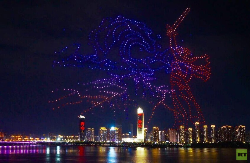 RT تنظم عرضا مميزا للدرونات في سماء نانتشانغ الصينية (صور+فيديو)