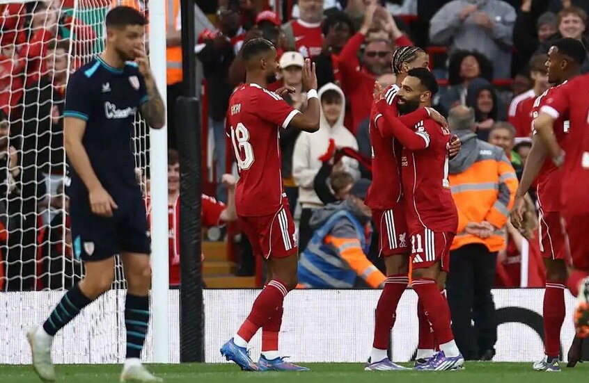 من هو لاعب ليفربول الجديد الذي اعترف صلاح بعدم الانسجام معه؟
