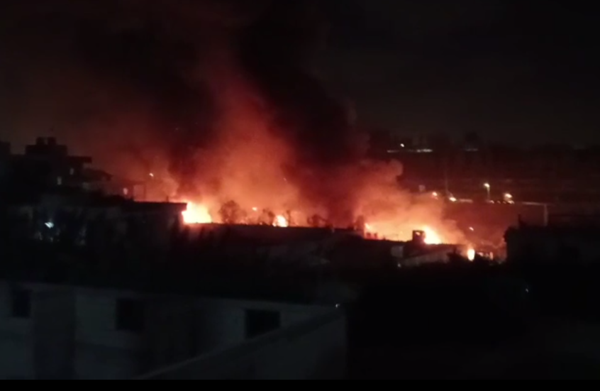 مراسلنا: غارات إسرائيلية عنيفة تستهدف جنوب لبنان وتخلف أضرارا مادية ضخمة في بلدة أنصارية (فيديوهات)